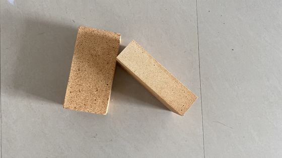 Insulating Block High Alumina Bricks Energy Saving AL2O3 30% ~ 46%