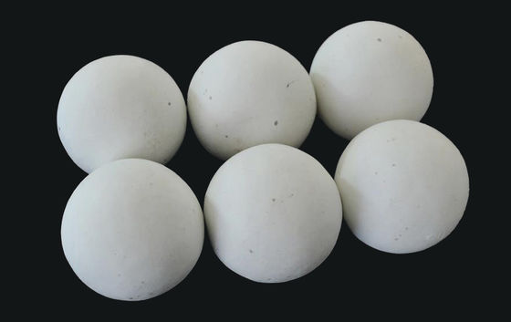 92% Al2O3 Inert Alumina Balls Alumina Grinding Ball As The Supporting Material